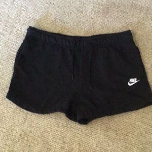 Nike Ladies shorts with pockets-size M